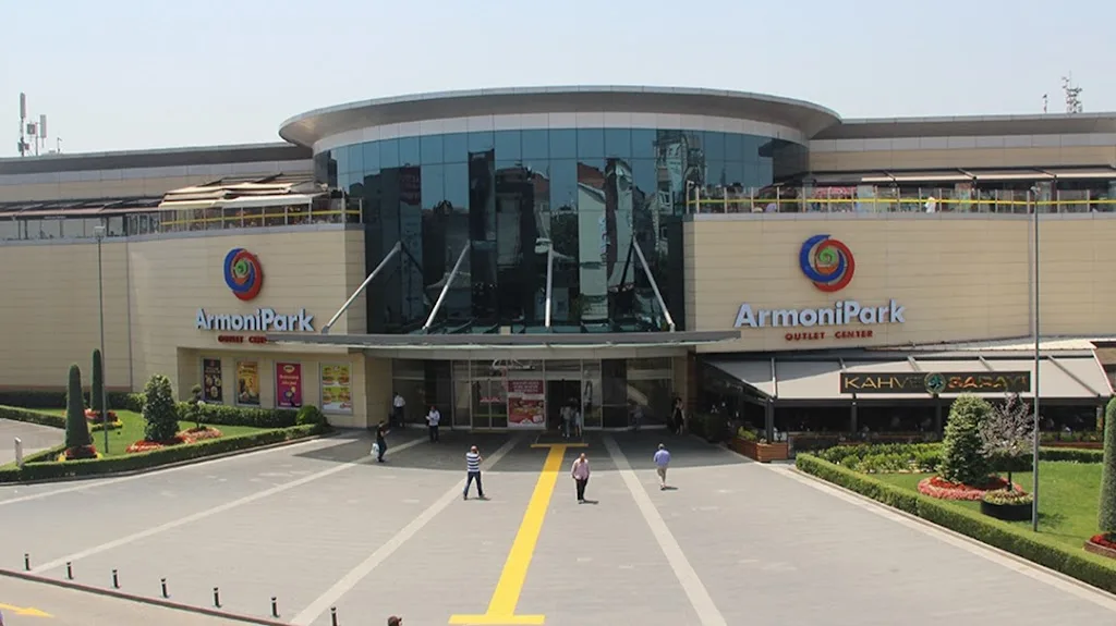 ArmoniPark Outlet Center — Sergiler, Küçükçekmece · fotoğraf 1