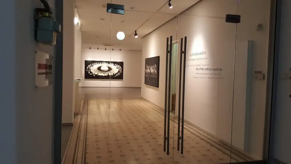 Zilberman Gallery — Sergiler, Beyoğlu · fotoğraf 4