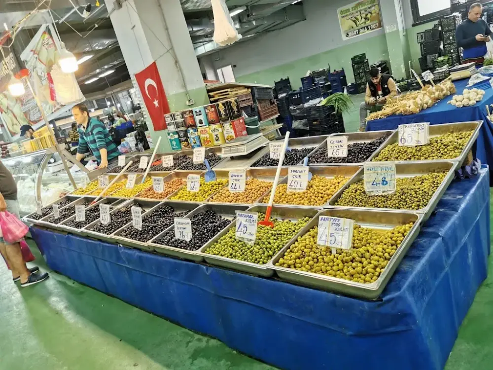 İspartakule Fuar Ve Sergi Alanı — Sergiler, Avcılar · fotoğraf 4