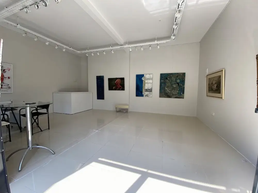 Mine Sanat Galerisi — Sergiler, Kadıköy · fotoğraf 3