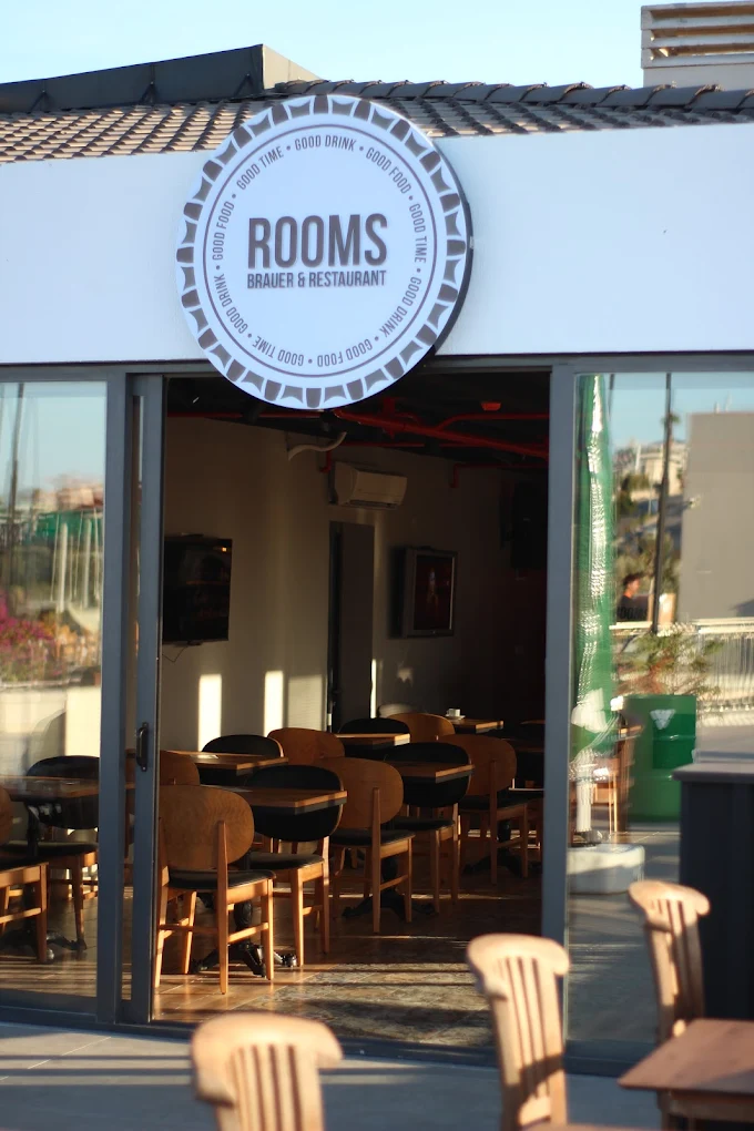 Rooms Cafe Restaurant Çeşme