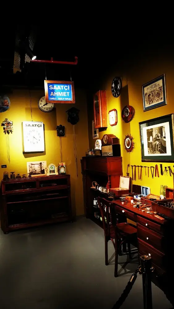 Fatih Belediyesi Nusret Çolpan Sanat Galerisi — Sergiler, Fatih · fotoğraf 2