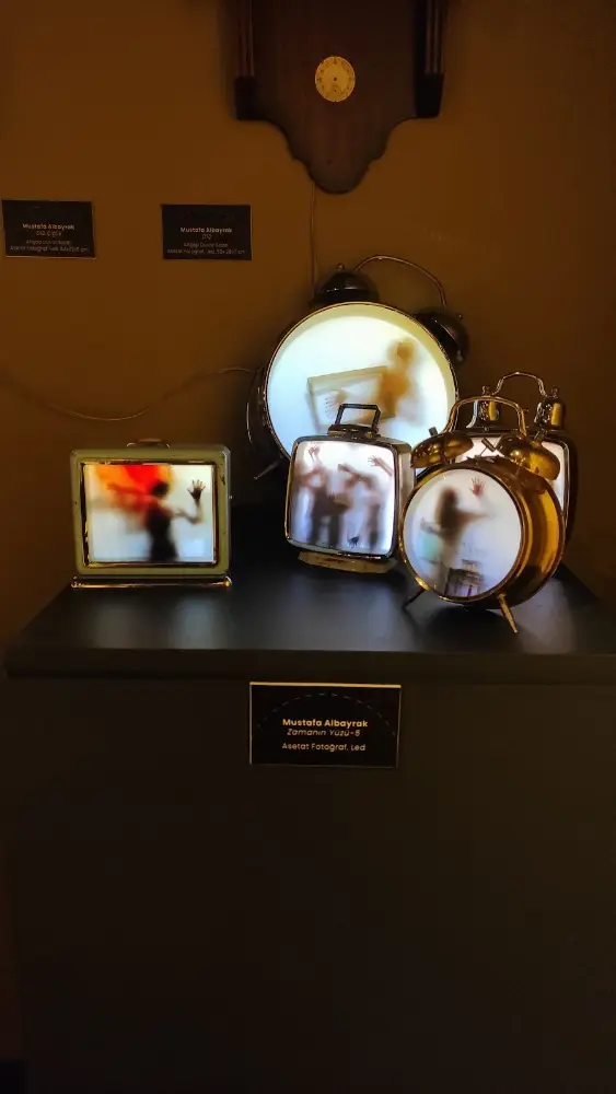 Fatih Belediyesi Nusret Çolpan Sanat Galerisi — Sergiler, Fatih · fotoğraf 4