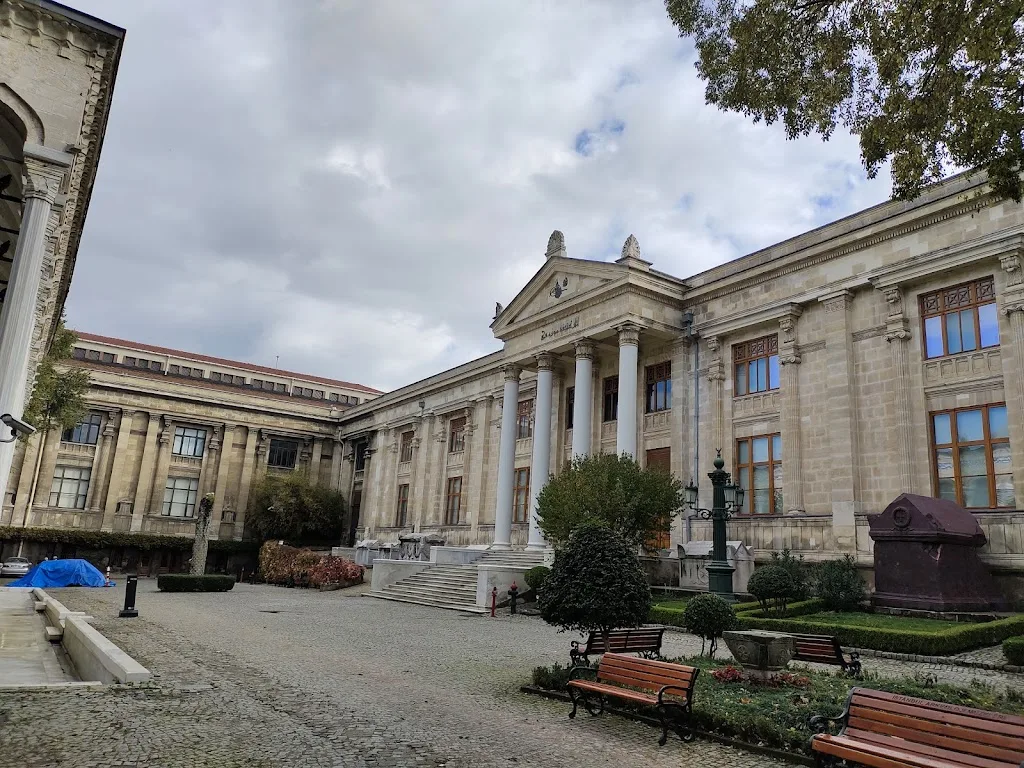 İstanbul Arkeoloji Müzeleri — Sergiler, Fatih · fotoğraf 1