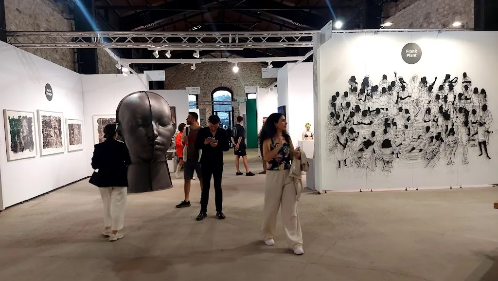 Contemporary Istanbul — Sergiler, Beyoğlu · fotoğraf 1