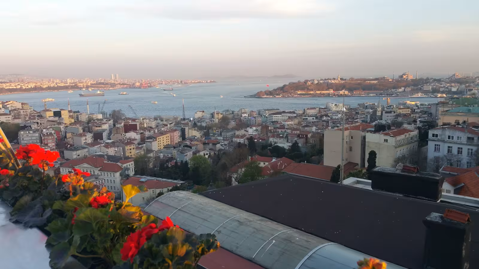 Ponte Restaurant/Pre-Club Beyoğlu — Akdeniz mutfağı, Beyoğlu · fotoğraf 2