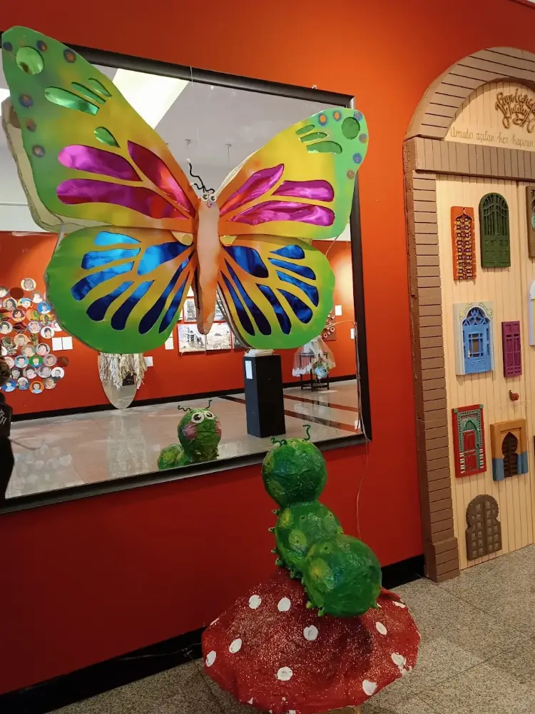 Beşiktaş Çağdaş Sanat Galerisi — Sergiler, Beşiktaş · fotoğraf 3