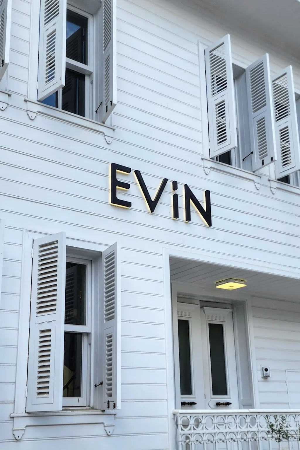 EVİN | Sanat Galerisi — Sergiler, Beşiktaş · fotoğraf 1