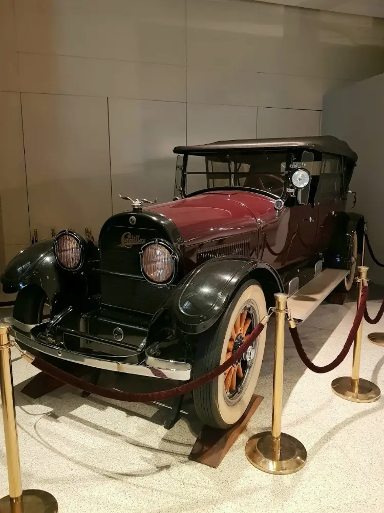İş Sanat Kültür Merkezi — Sergiler, Beşiktaş · fotoğraf 2