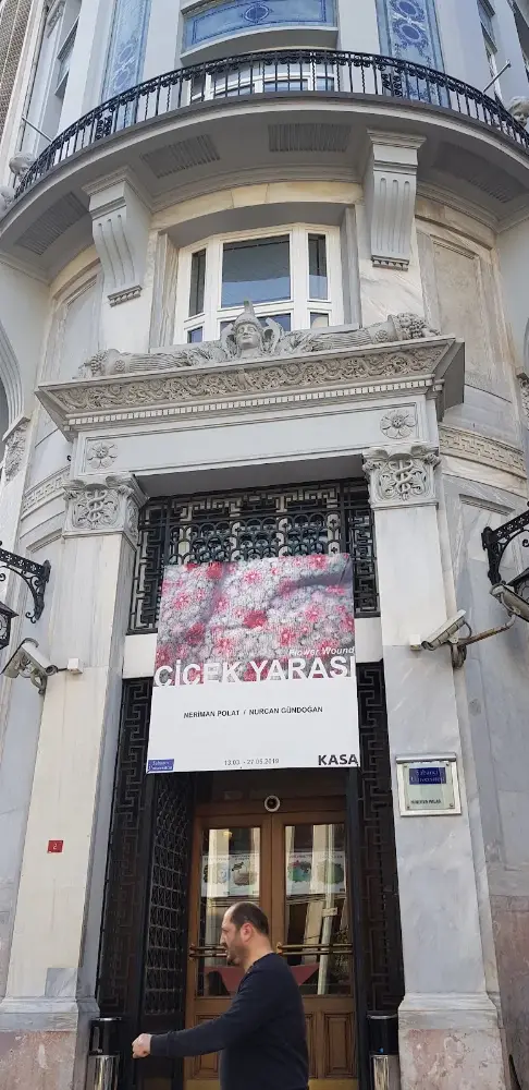 Sabancı Üniversitesi Kasa Galerisi — Sergiler, Beyoğlu · fotoğraf 2