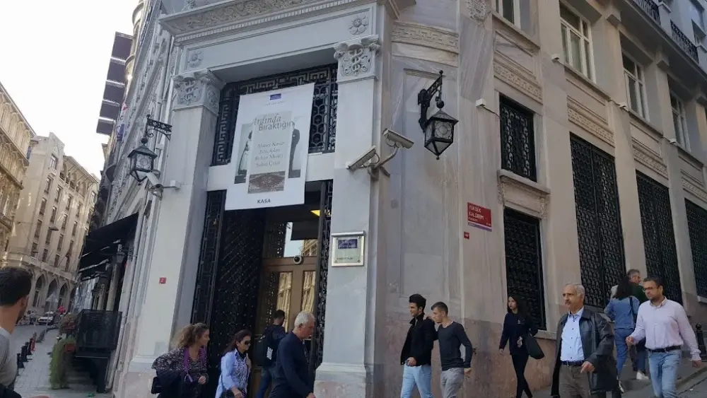 Sabancı Üniversitesi Kasa Galerisi — Sergiler, Beyoğlu · fotoğraf 4