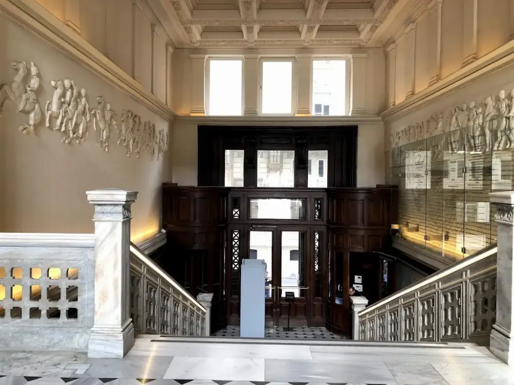 SALT Galata — Sergiler, Beyoğlu · fotoğraf 3