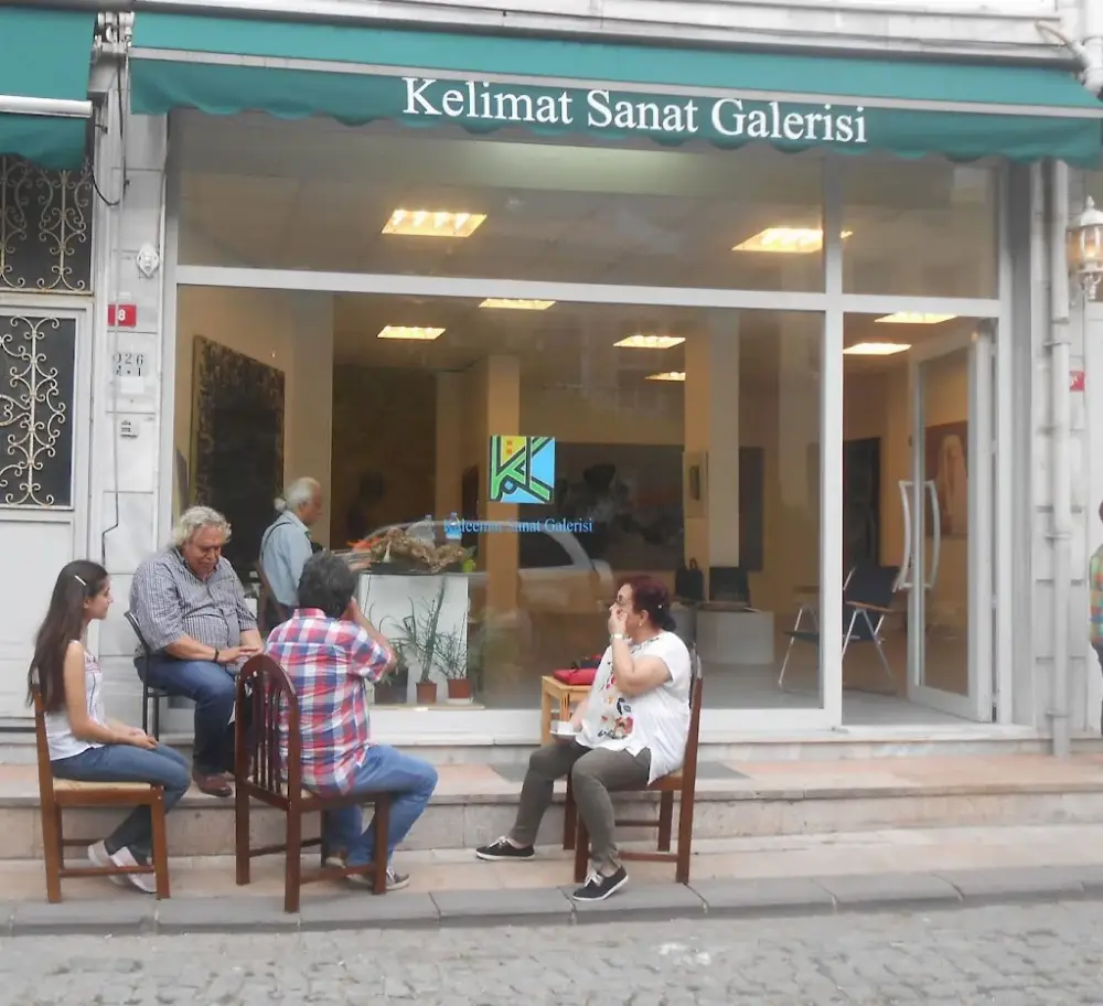 Kelimat Sanat Galerisi — Sergiler, Üsküdar · fotoğraf 3