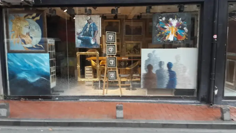 Sanat Galerisi — Sergiler, Beşiktaş · fotoğraf 2