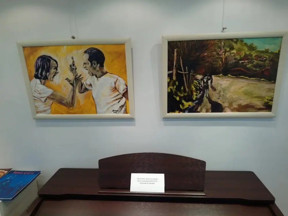 Bahariye Sanat İstanbul — Sergiler, Kadıköy · fotoğraf 3