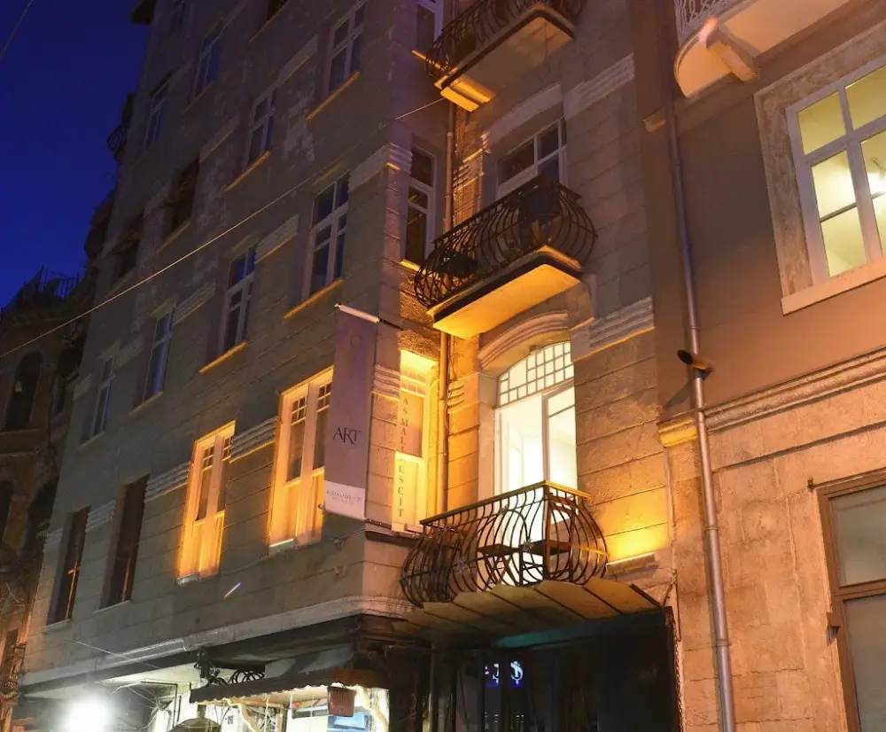 Asmalımescit Sanat Galerisi — Sergiler, Beyoğlu · fotoğraf 2