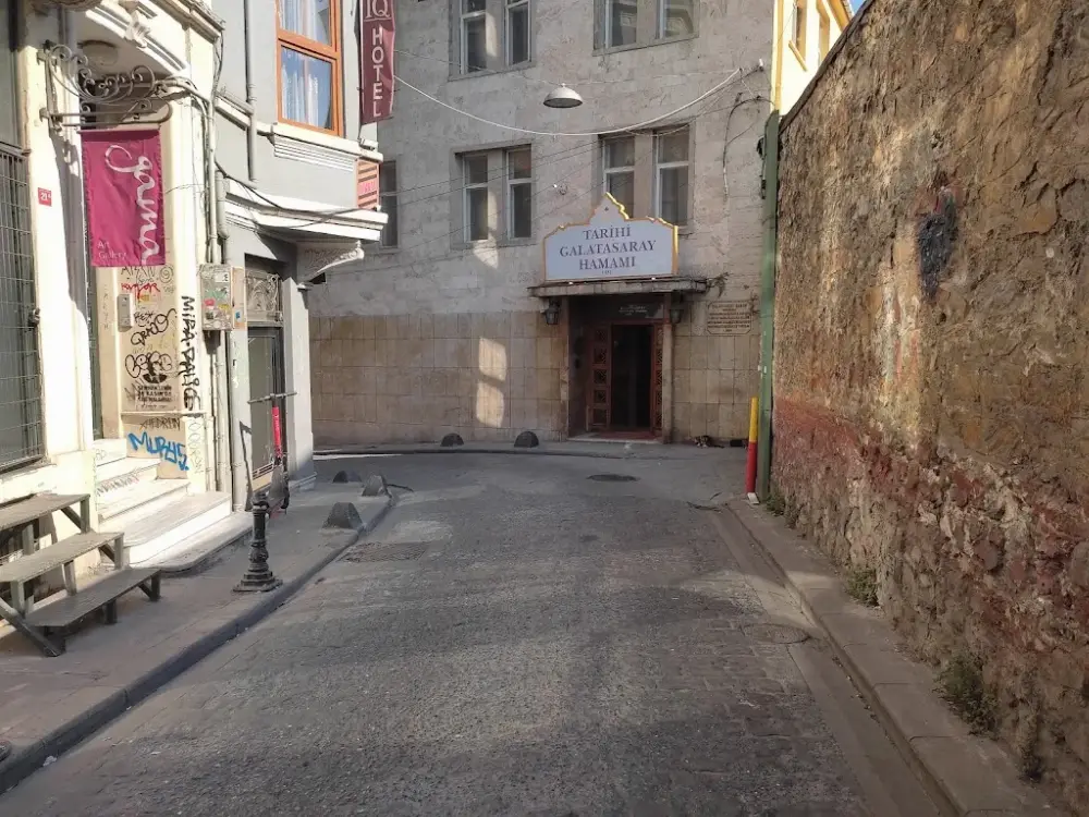 Gama Gallery — Sergiler, Beyoğlu · fotoğraf 2