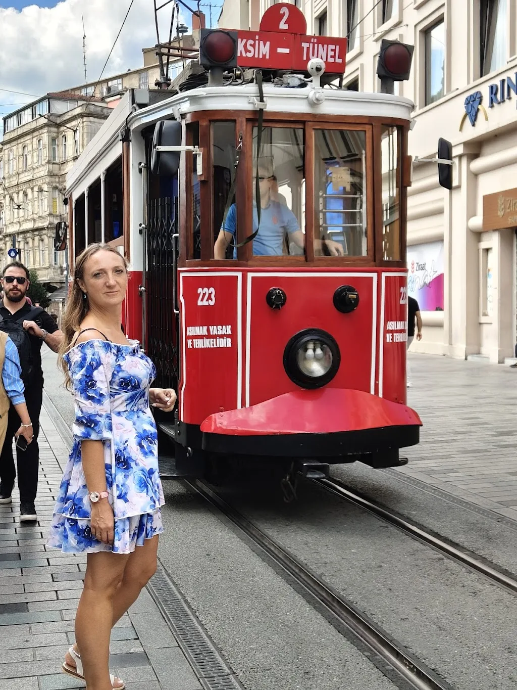 Ziraat Bankası Tünel Sanat Galerisi — Sergiler, Beyoğlu · fotoğraf 1