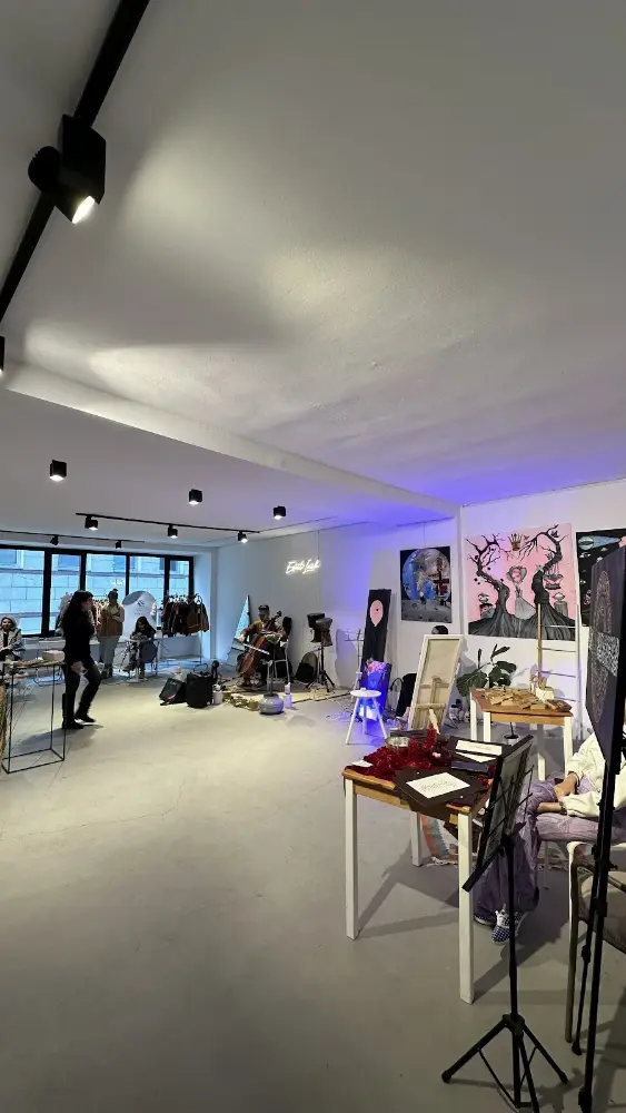 Studio Karaköy — Sergiler, Beyoğlu · fotoğraf 4