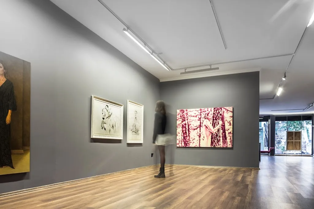 C.A.M. Galeri — Sergiler, Beyoğlu · fotoğraf 1