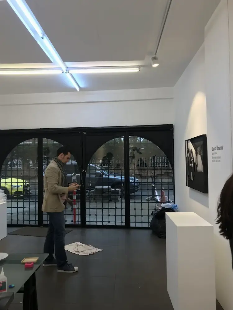 Büyükdere35 Art Gallery — Sergiler, Beyoğlu · fotoğraf 3