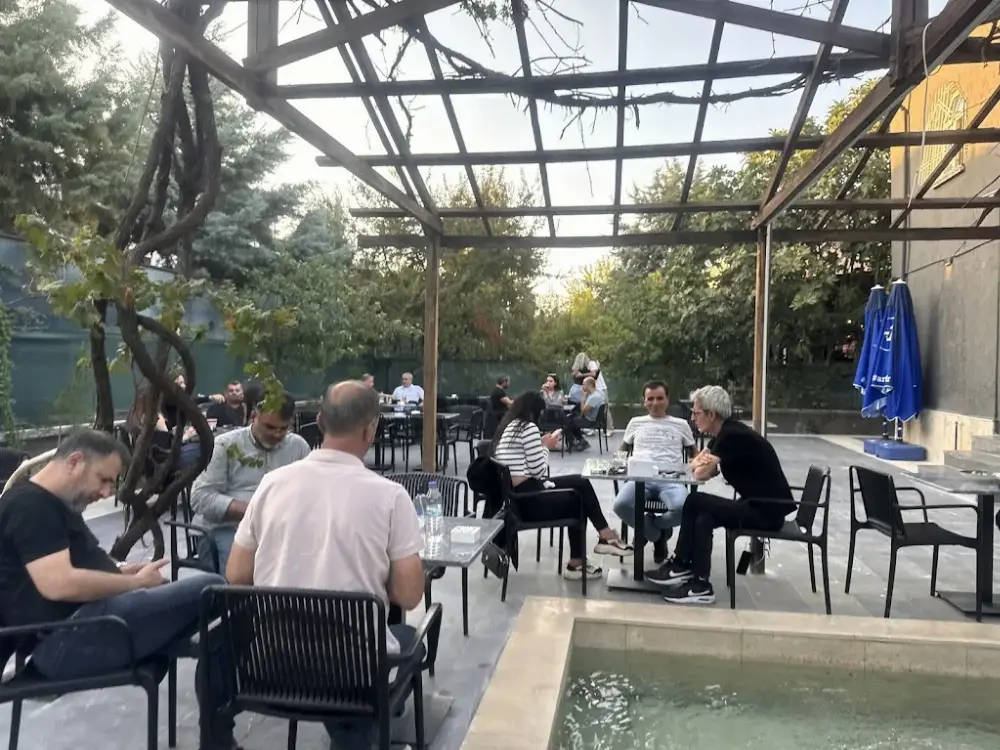 Merkezkaç Kolektif Mekan — Sergiler, Kayapınar · fotoğraf 2