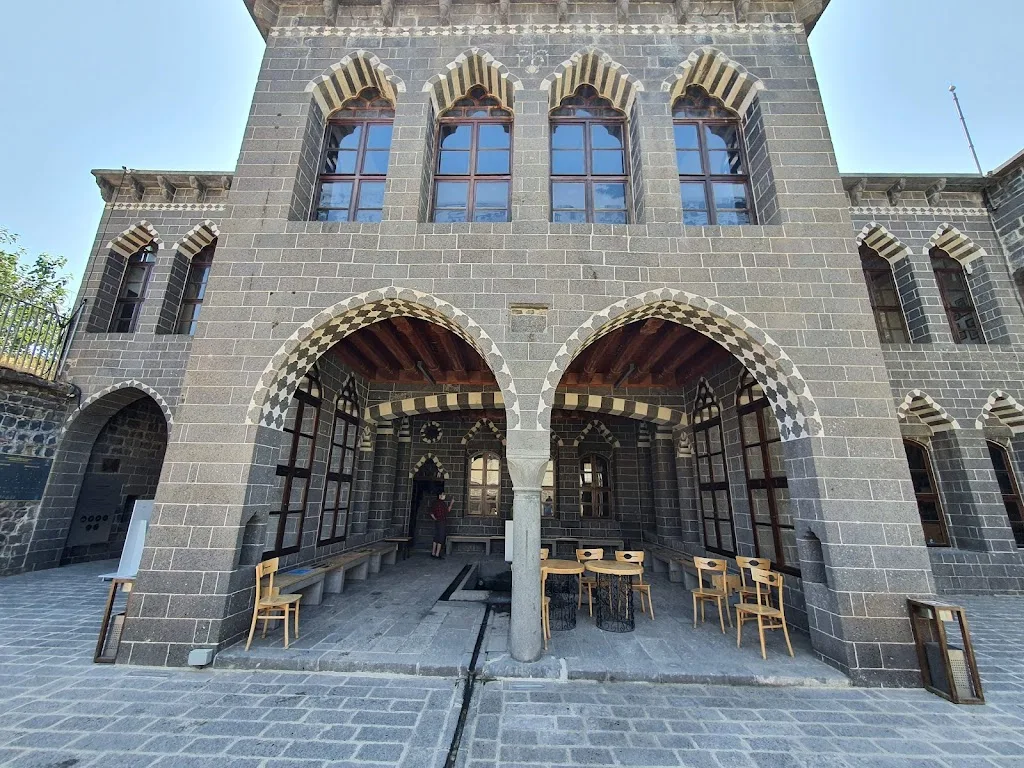 Cemil Paşa Konağı — Sergiler, Sur · fotoğraf 1