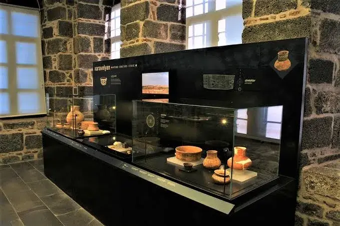 Diyarbakır Arkeoloji Müzesi — Sergiler, Sur · fotoğraf 2