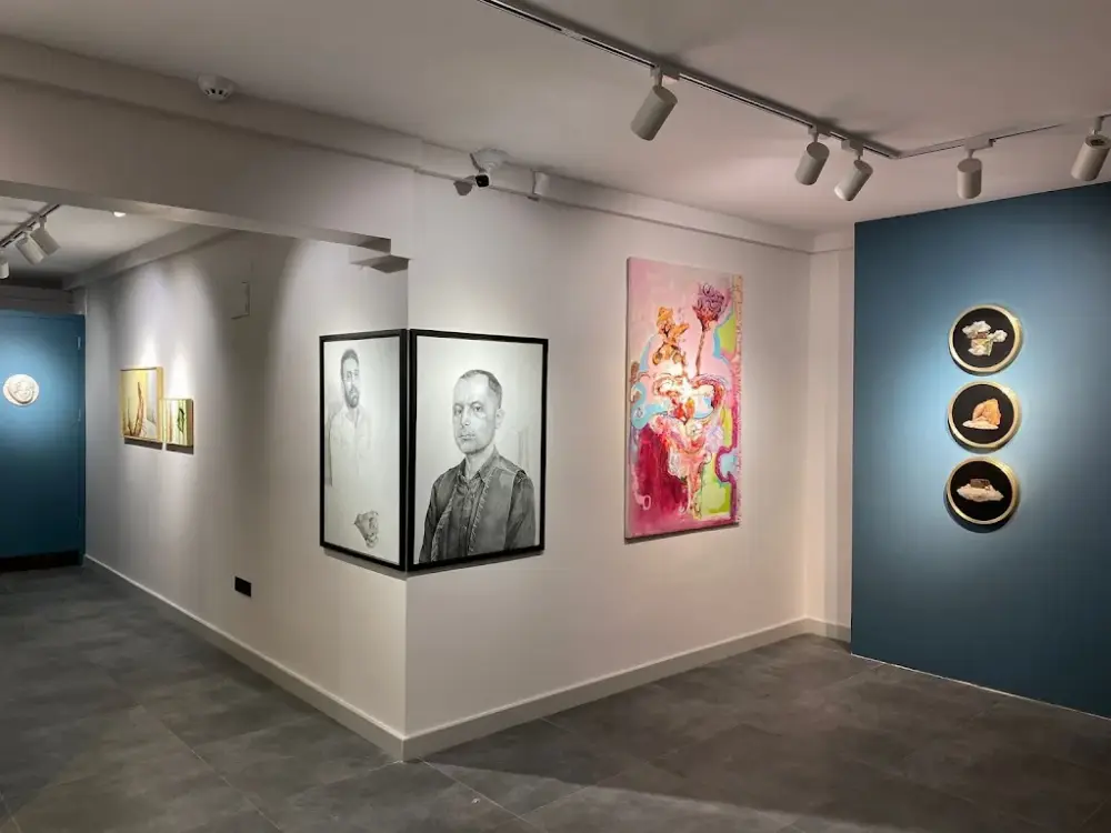 KUN Art Space — Sergiler, Seyhan · fotoğraf 2