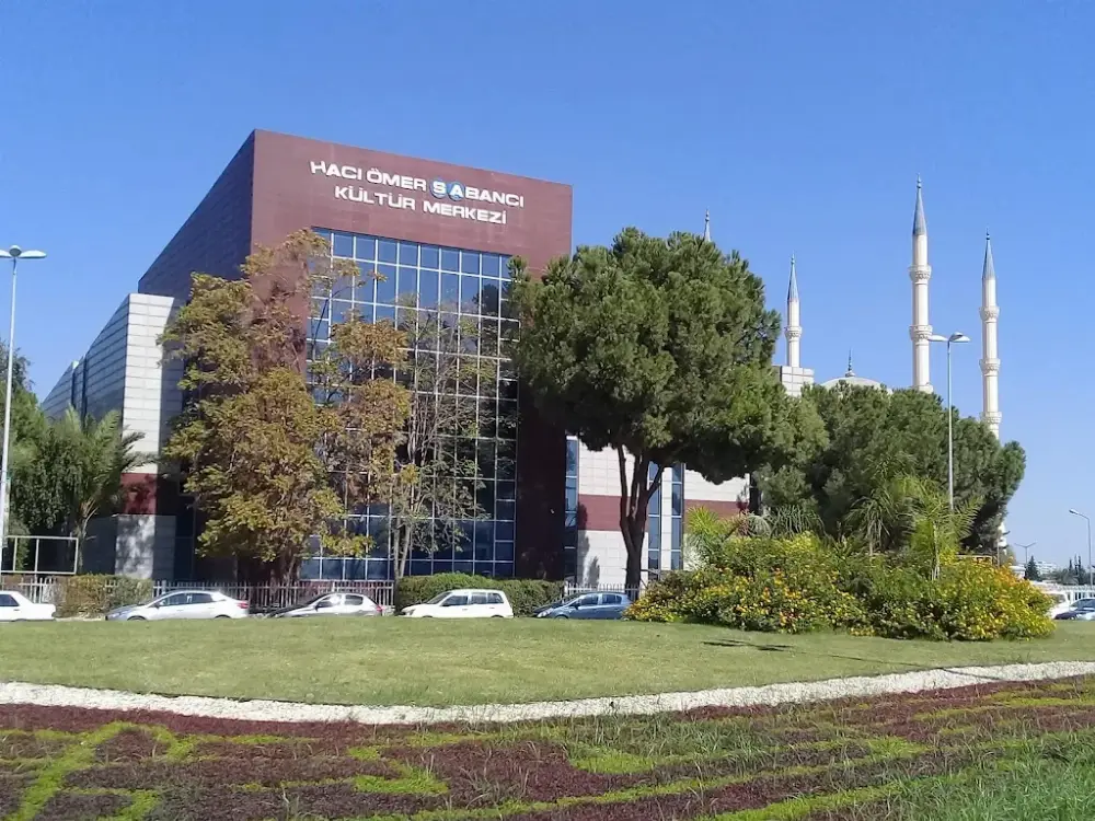 Hacı Ömer Sabancı Kültür Merkezi — Sergiler, Seyhan · fotoğraf 3