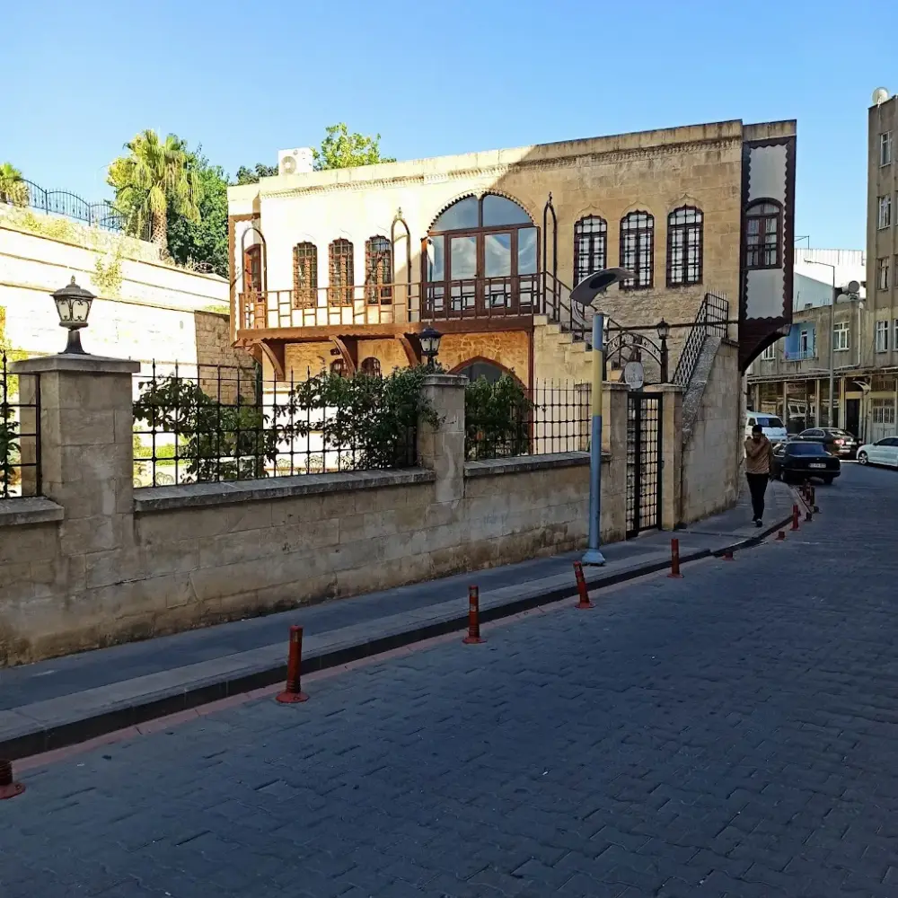 Keleş Konaĝı — Sergiler, Merkez · fotoğraf 2