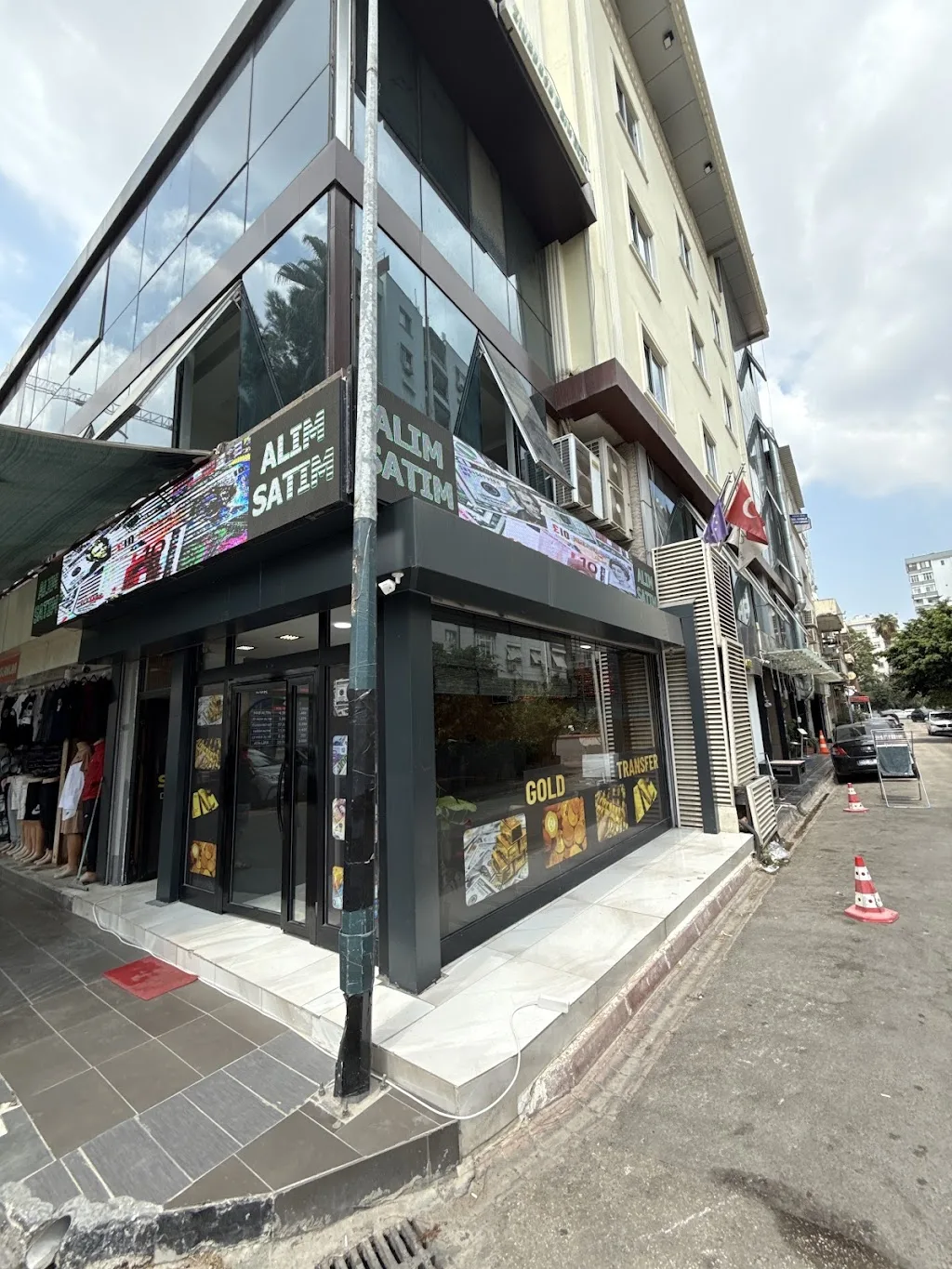 Susar Döviz Kuyumculuk — Döviz Büroları, Seyhan · fotoğraf 1