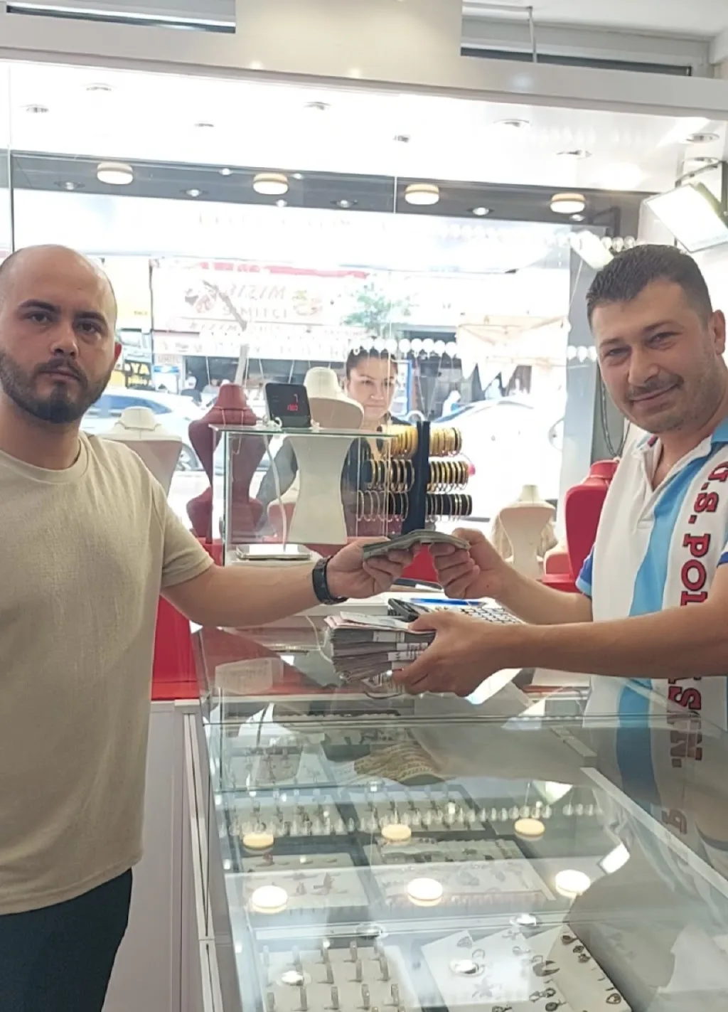 SERBAY KUYUMCULUK,GÜMÜŞ,SAAT,PIRLANTA,MÜCEVHERAT,GOLD,SILVER — Döviz Büroları, Çukurova · fotoğraf 1