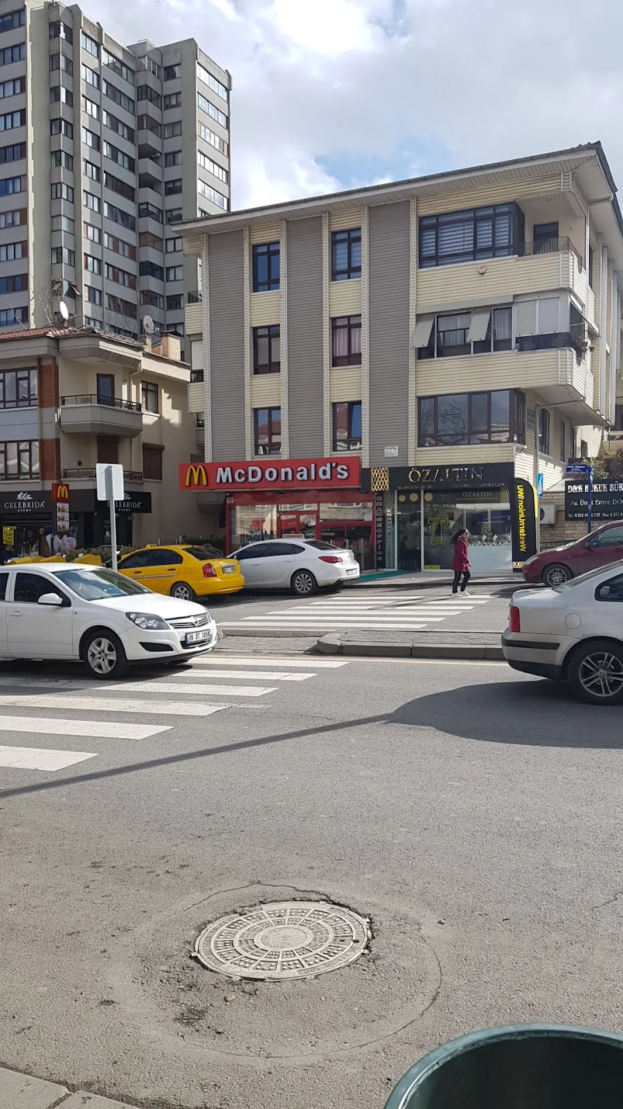 Özaltın Döviz — Döviz Büroları, Çankaya · fotoğraf 1