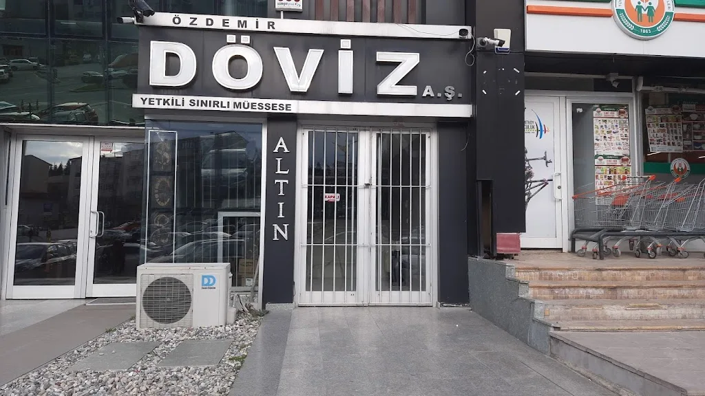 Özdemir Döviz — Döviz Büroları, Çankaya · fotoğraf 1
