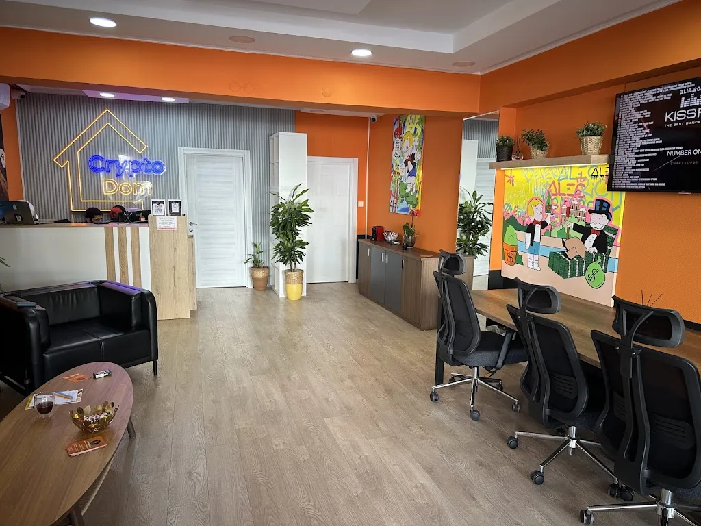 CryptoDom Ltd — Döviz Büroları, Muratpaşa · fotoğraf 1