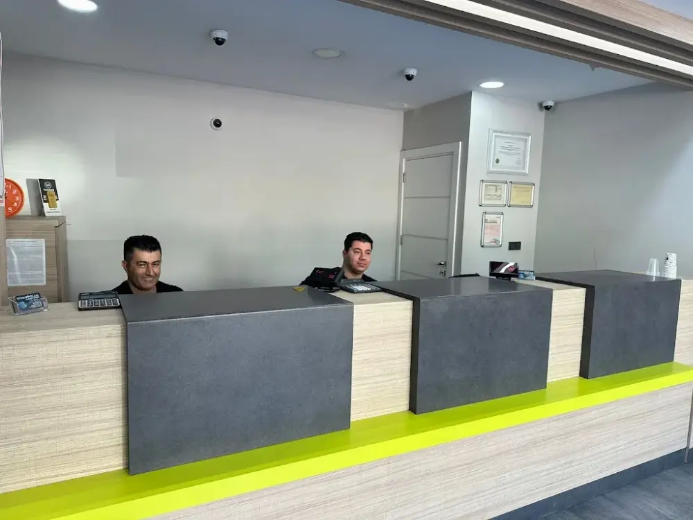 Uyum Döviz A.Ş. — Döviz Büroları, Konyaaltı · fotoğraf 3