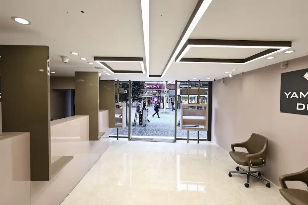 Yamaner Döviz — Döviz Büroları, Merkez · fotoğraf 4