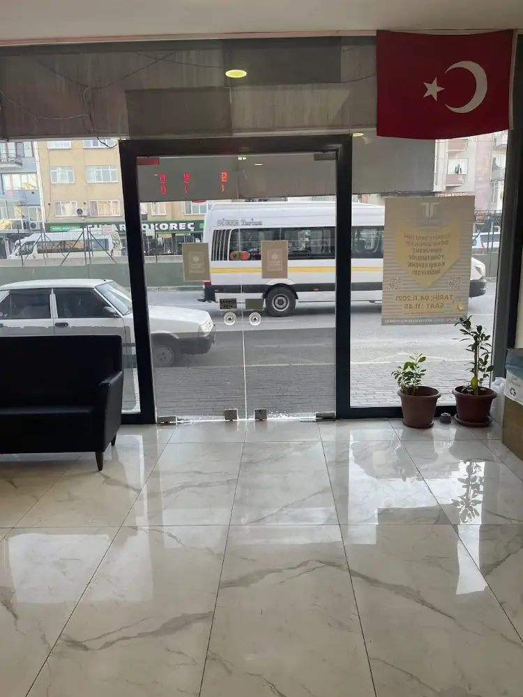 Alyamaç Döviz — Döviz Büroları · fotoğraf 2