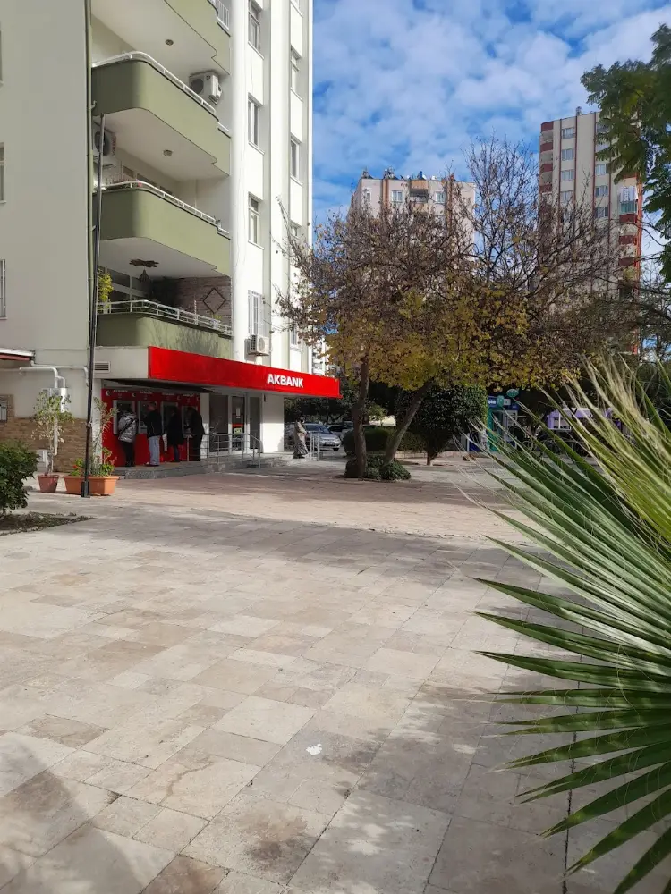 Akbank Yeni Adana Şubesi — Bankalar, Çukurova · fotoğraf 2