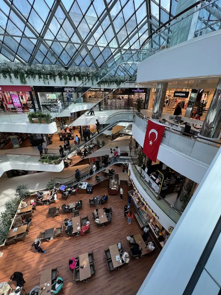 Zafer Plaza Alışveriş Merkezi — Döviz Büroları, Osmangazi · fotoğraf 2