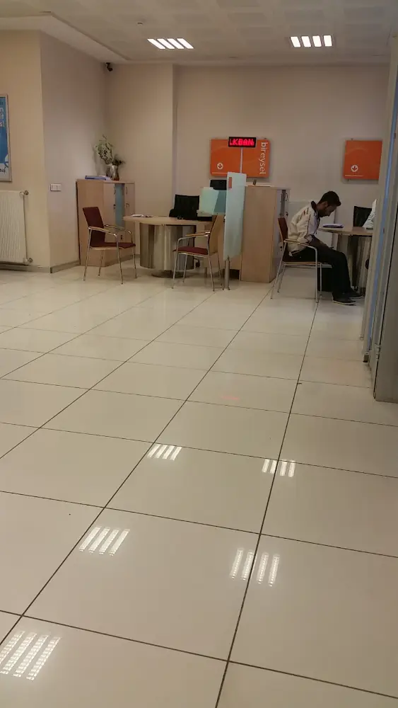 Halkbank Bulvar Adıyaman Şubesi — Bankalar, Merkez · fotoğraf 2