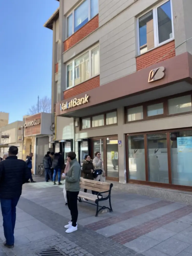 VakıfBank Çanakkale Şubesi — Bankalar, Merkez · fotoğraf 3