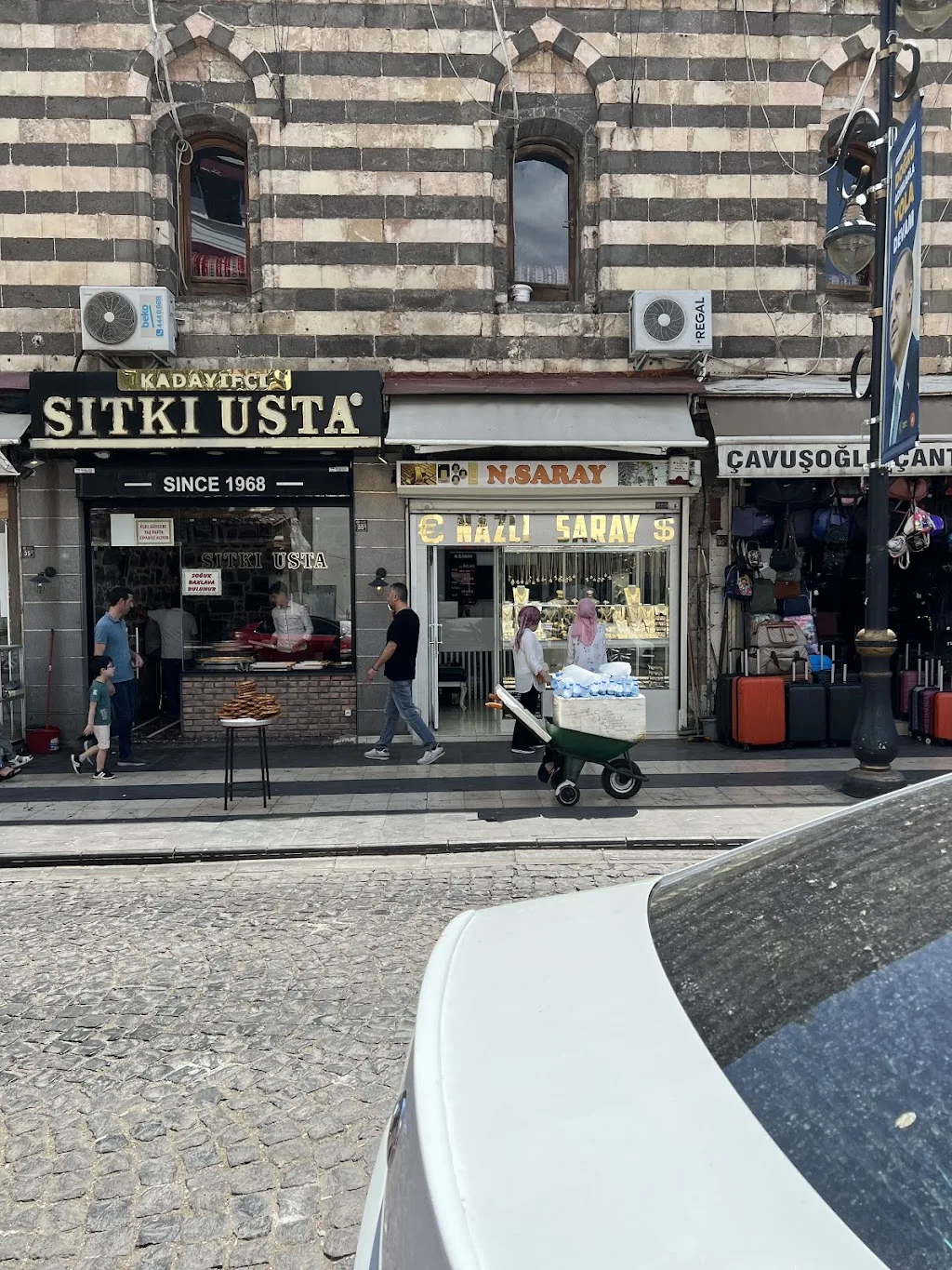 Nazlı Saray Döviz — Döviz Büroları, Sur · fotoğraf 1