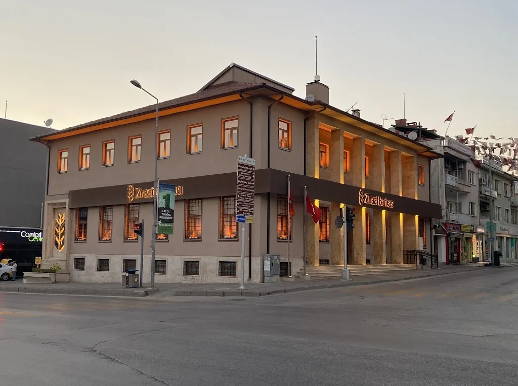Ziraat Bankası Edirne Şubesi — Bankalar, Merkez · fotoğraf 1