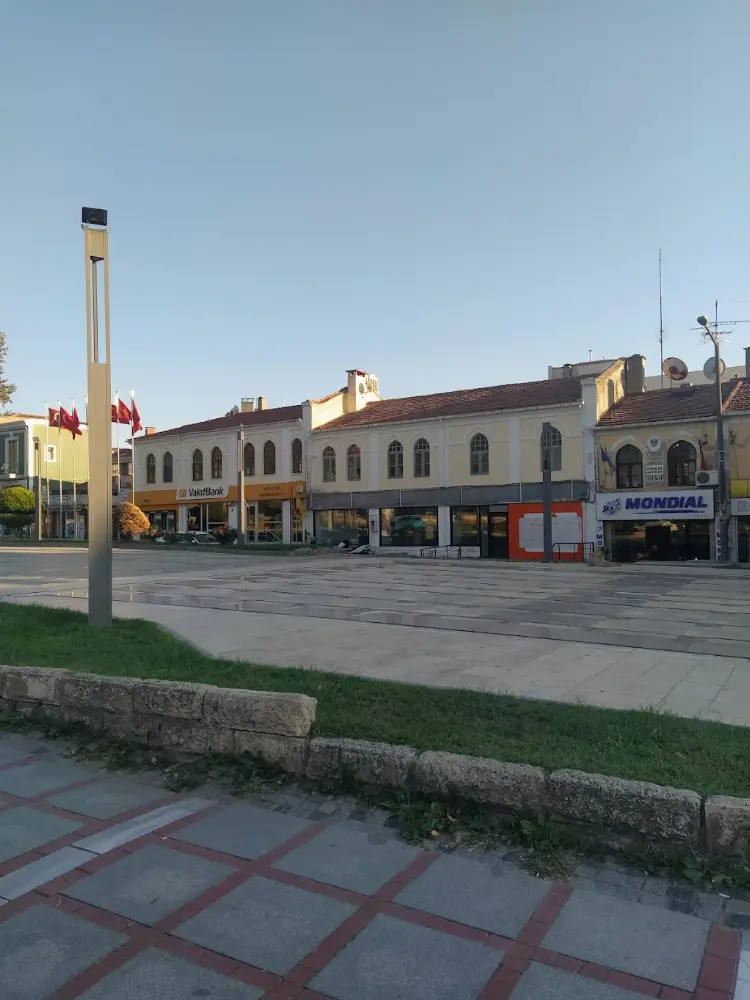 Ziraat Bankası Edirne Şubesi — Bankalar, Merkez · fotoğraf 2