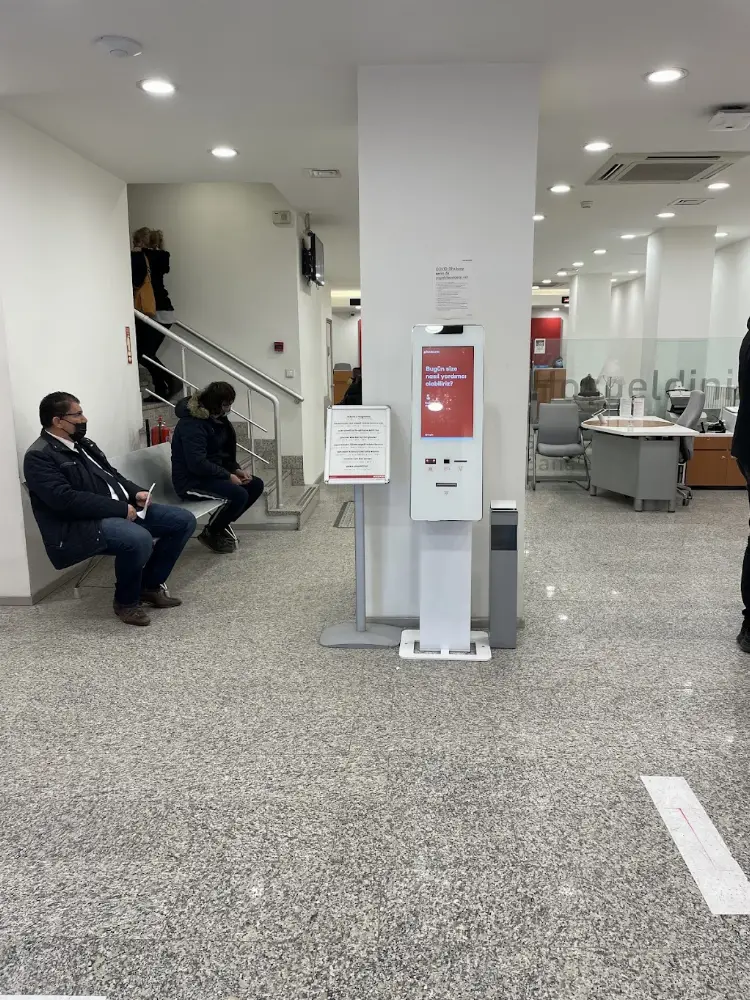 Akbank-Edirne Şubesi — Bankalar, Merkez · fotoğraf 2