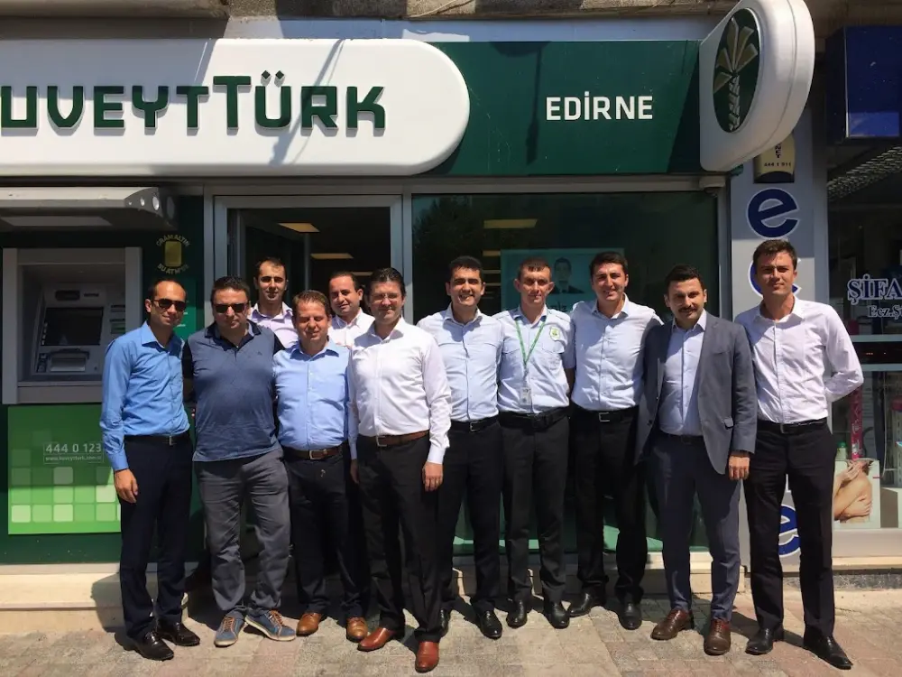 Kuveyt Türk Edirne Şubesi — Bankalar, Merkez · fotoğraf 3