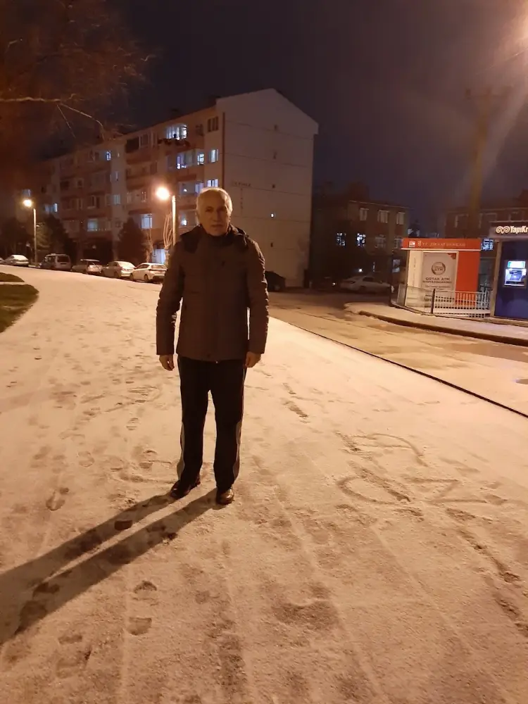 Halkbank Selimiye Şubesi — Bankalar, Merkez · fotoğraf 2