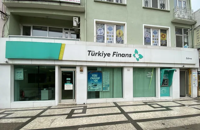 Türkiye Finans Edirne Şubesi — Bankalar, Merkez · fotoğraf 1